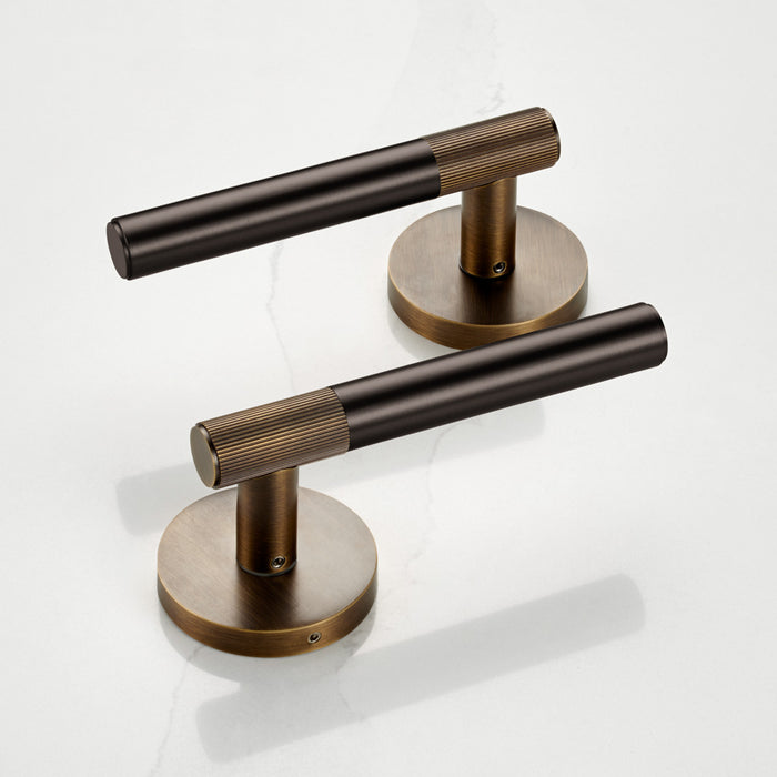 Antique Linear Lever Handle with Tip in Bronze