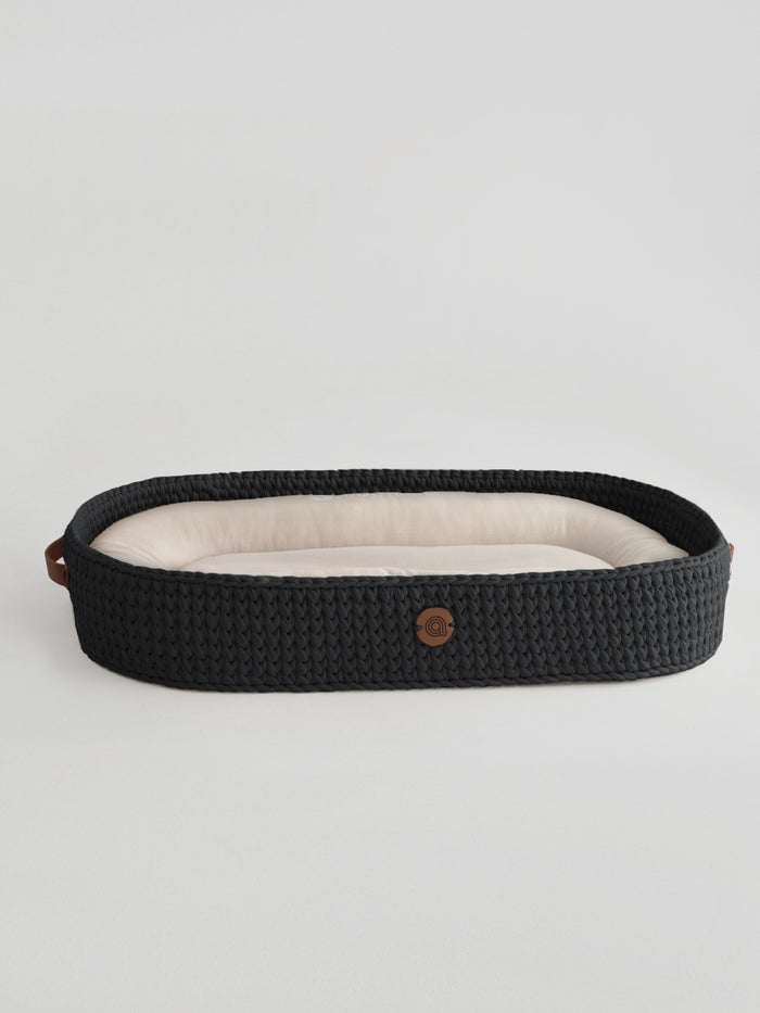 Black / Basket + mattress