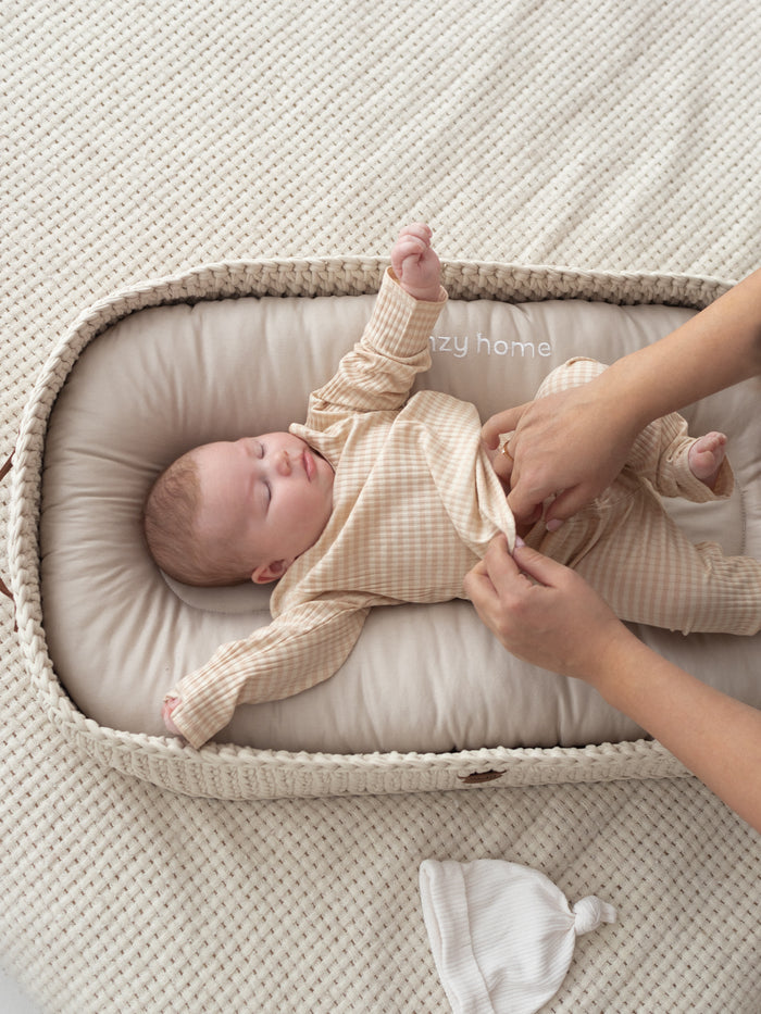 Baby Lounging and Changing Basket XL 3-in-1