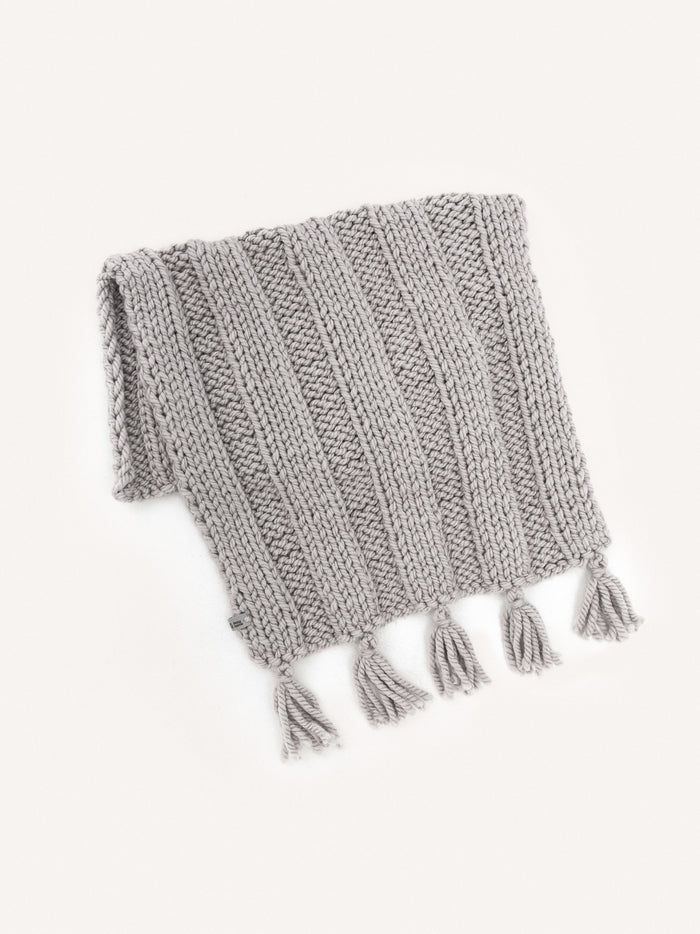 Newborn – 20 x 30 inches (50 x 76 cm) / Gray Wool