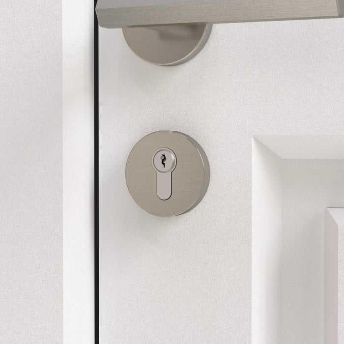 Brass Keyhole Cover: Key Escutcheon Plate Set in Silver – product view 3