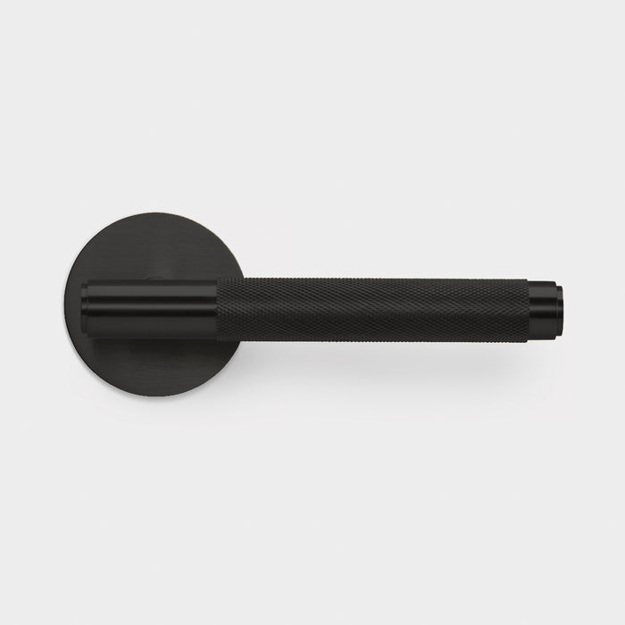 Brass Knurled Lever Door Handle in Black – product view 4