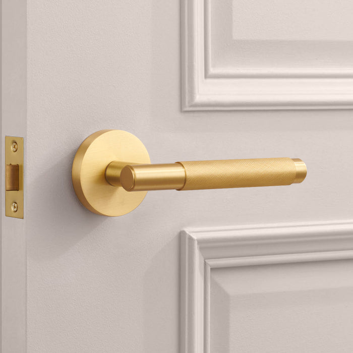 Brass Knurled Lever Door Handle in Gold – product view 2