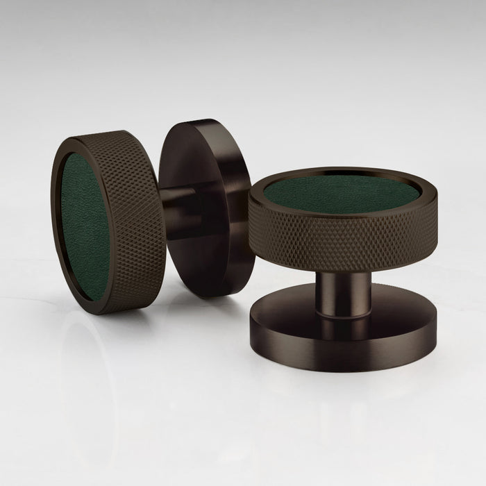 Knurled / Green Leather