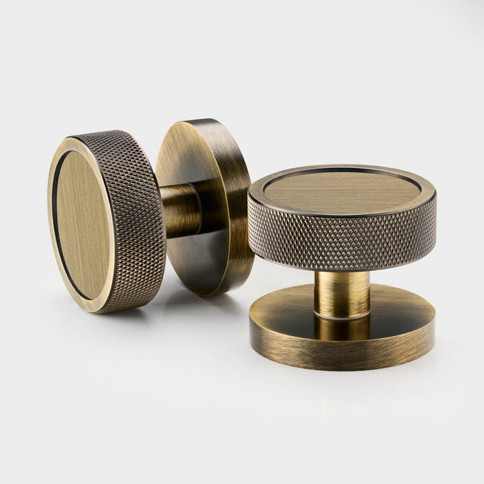 Knurled / Antique