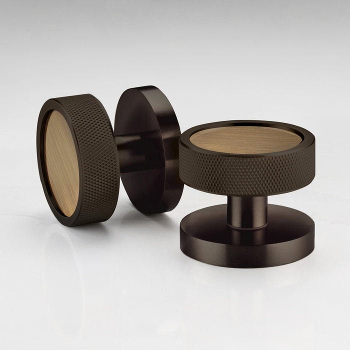 Knurled / Antique