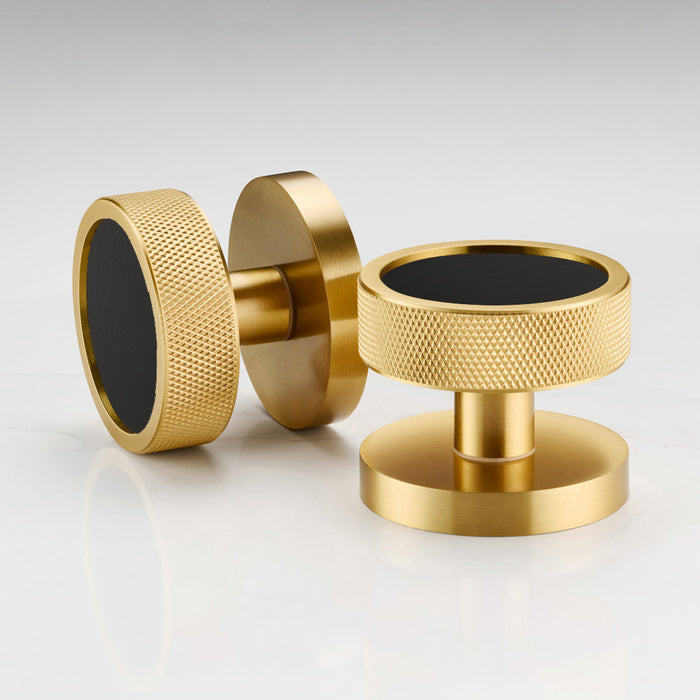 Knurled / Black
