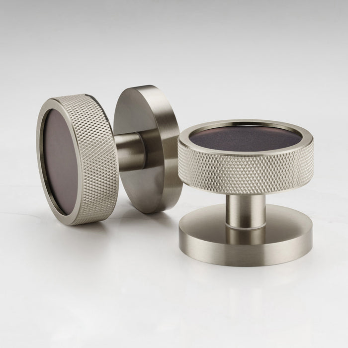 Knurled / Bronze