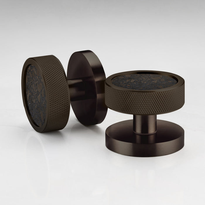Knurled / Black Terrazzo