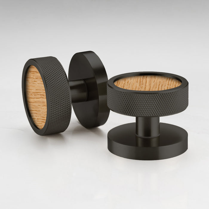 Knurled / Oak