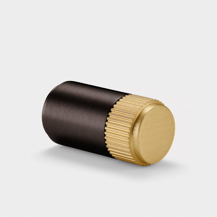 Bronze Brass Linear Cylinder Pulls With Tip in Gold