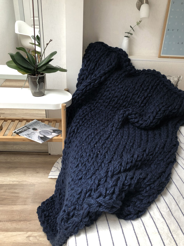 Chunky Knit Blanket in Navy Blue
