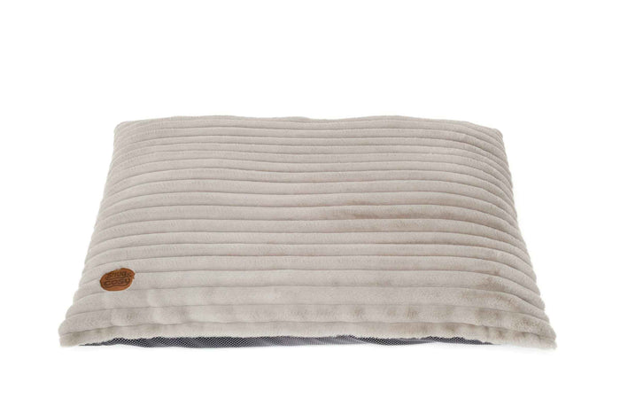 Alaska Faux Fur Dog Pet Cushion Washable Non-Slip - Dog Cushion for dogs Snug and Cosy Pets