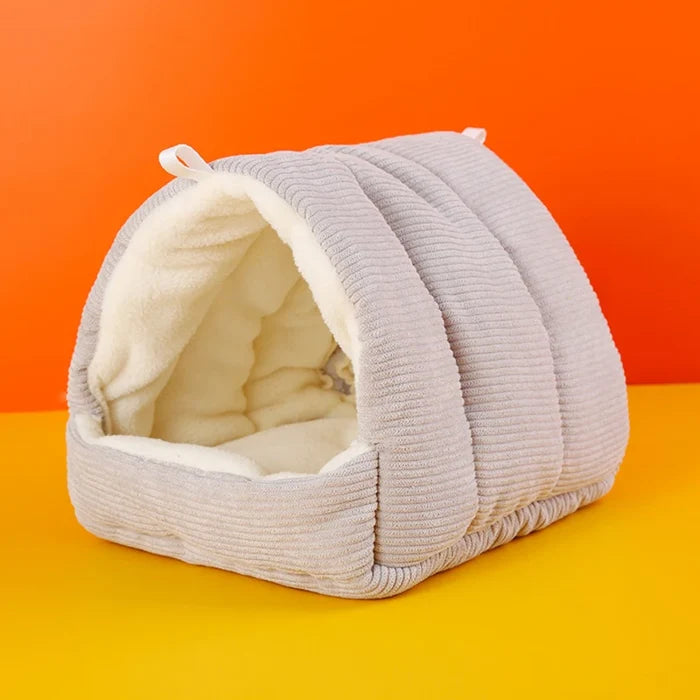 CozyNest Winter Hanging Bird Nest