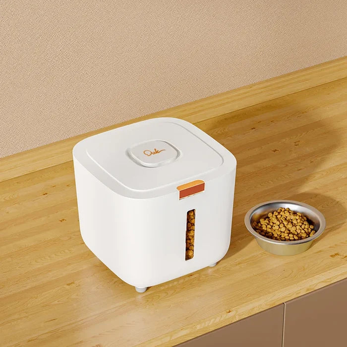 FreshSeal Large Pet Food Storage Barrel
