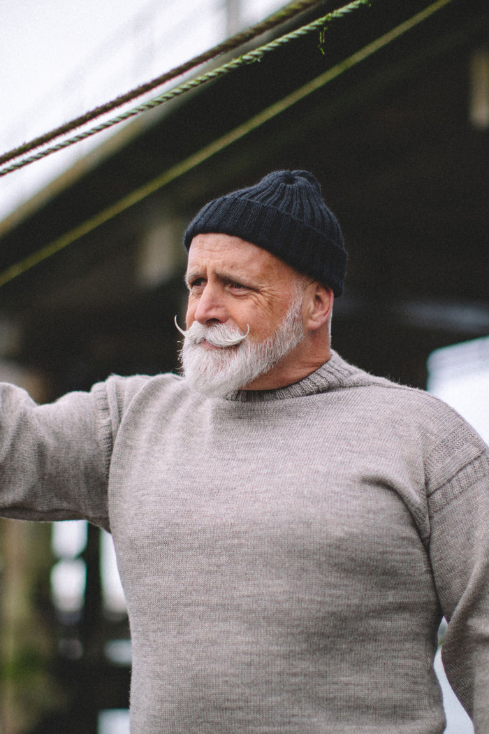 Navy Dobbo (short knitted beanie)