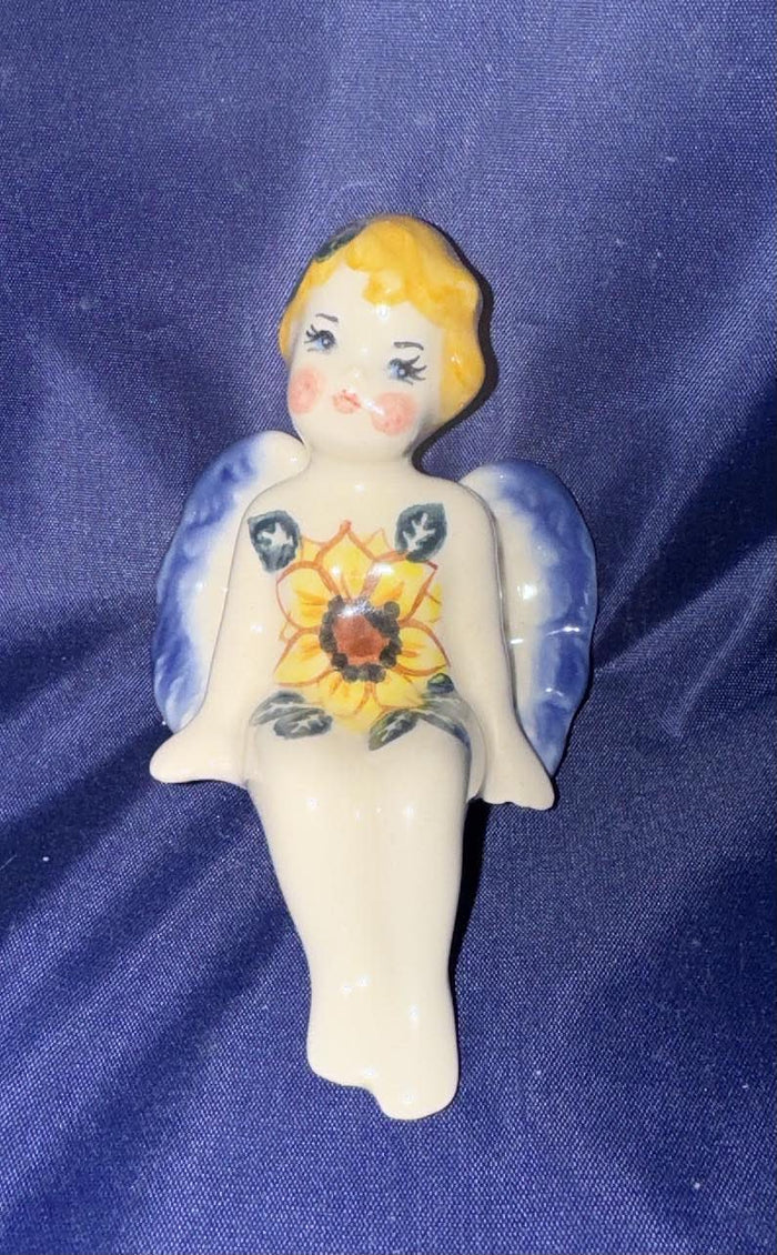 Phoenix Sunflower Sitting Angel - Pattern: Sunflower