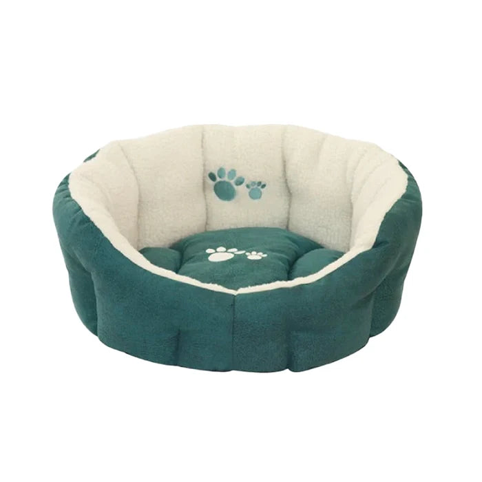 Pisa Oval Dog Bed Pet Puppy Bed in Turquoise - Leather-Feel Wipe-Clean Pet Bed - Pet Beds for dogs Snug and Cosy Pets