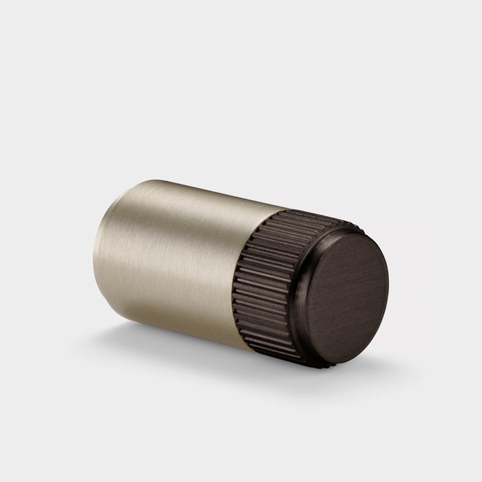 Silver Brass Linear Cylinder Pulls With Tip in Bronze