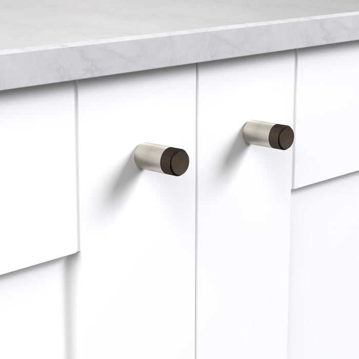 Silver Brass Linear Cylinder Pulls With Tip in Bronze – product view 2