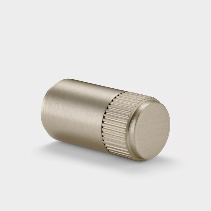 Silver Brass Linear Cylinder Pulls With Tip in Silver